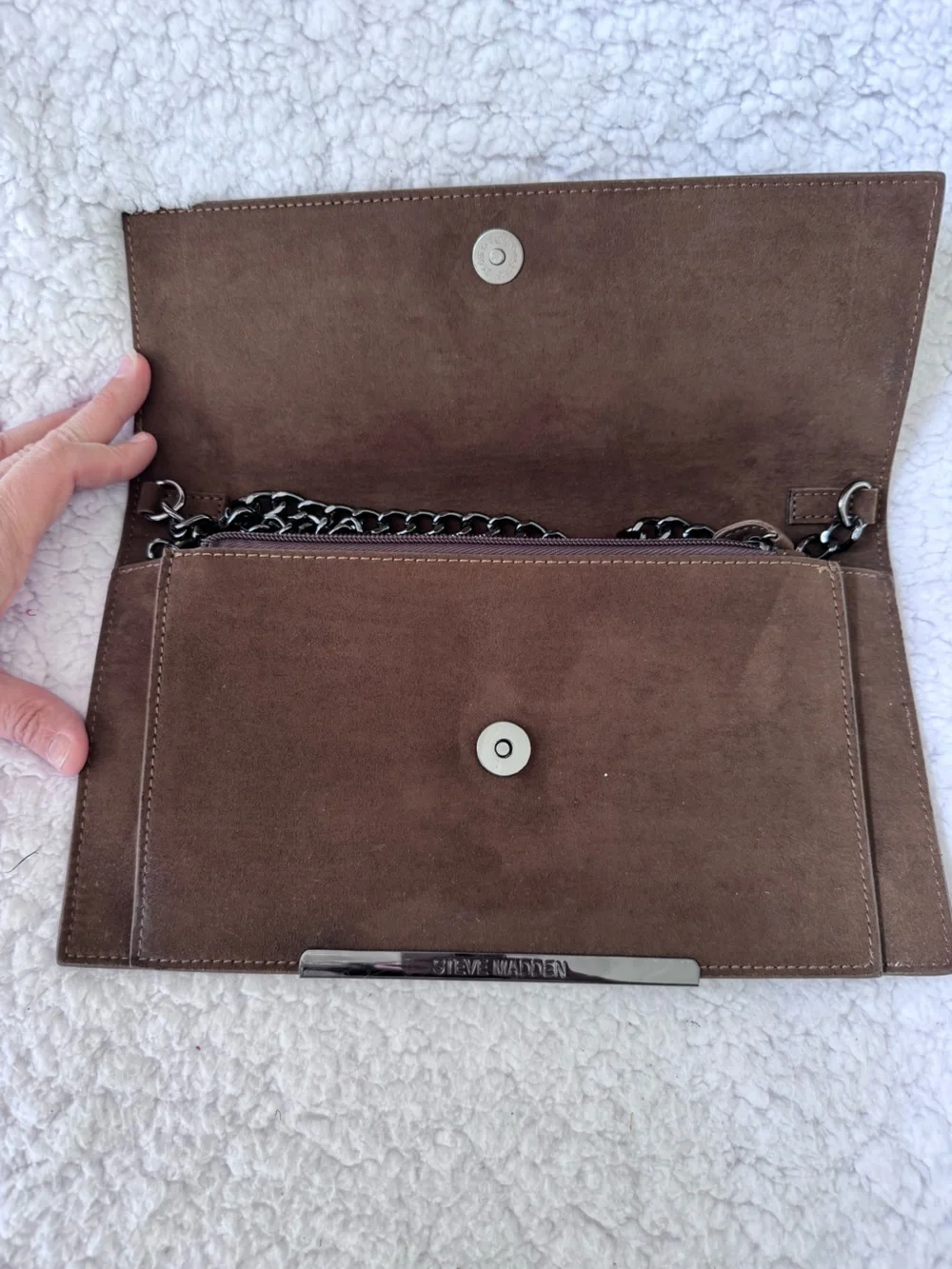 Steve Madden sleek fold